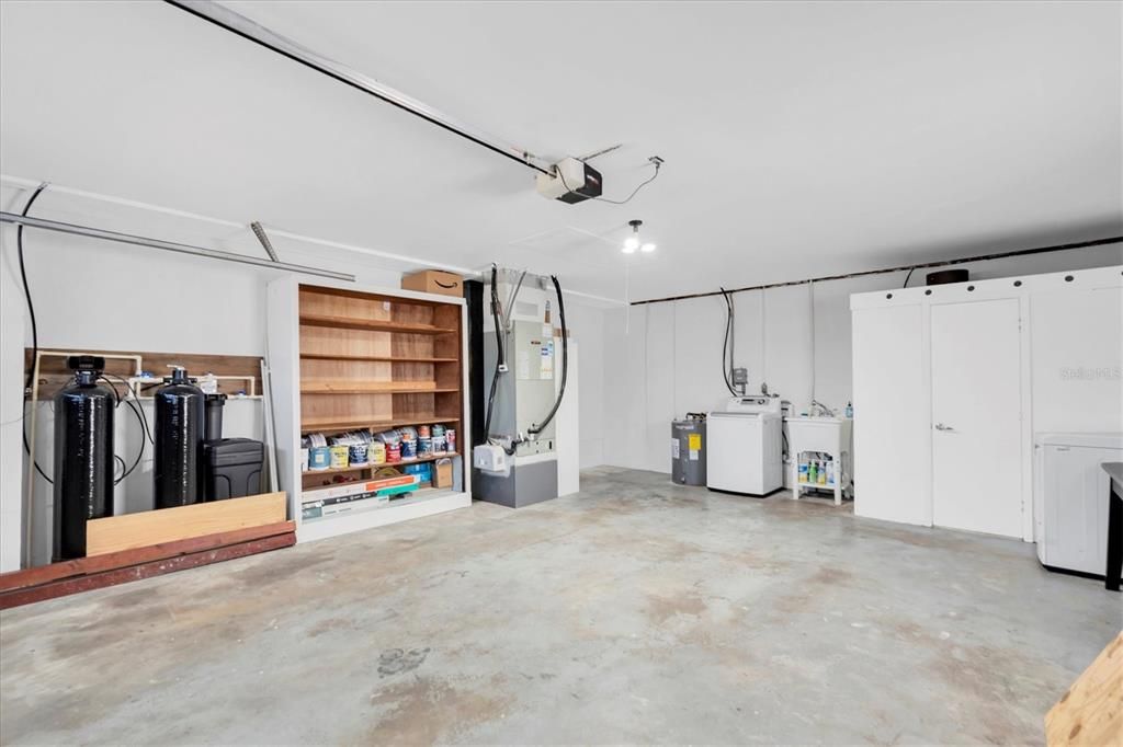 Garage, Interior, Washer