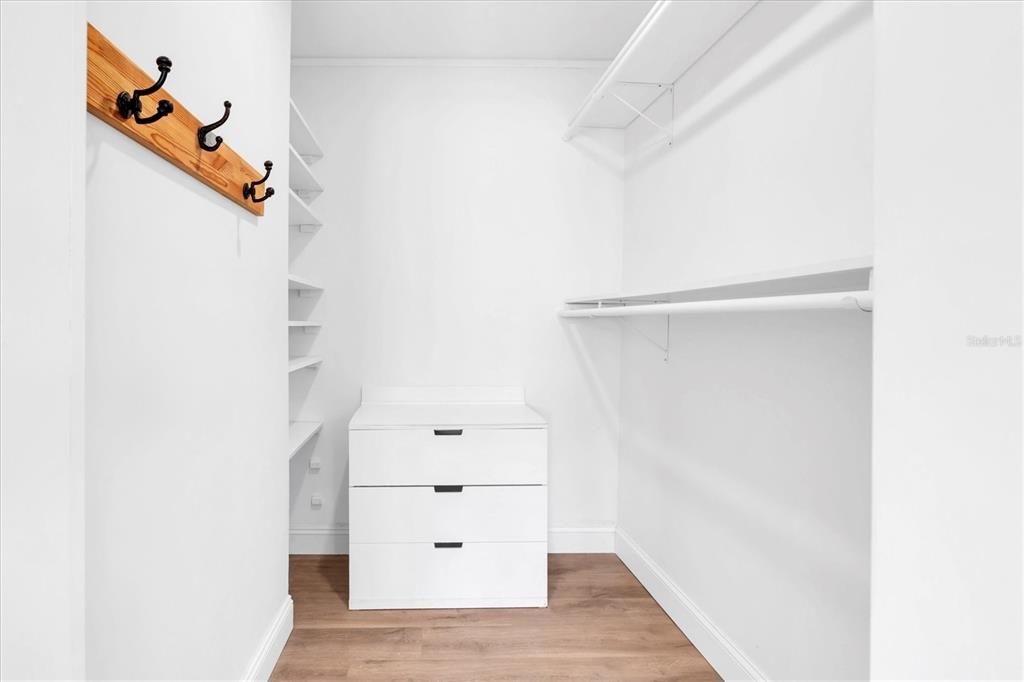 Interior, Walk-in Closets, Wood Texture Flooring