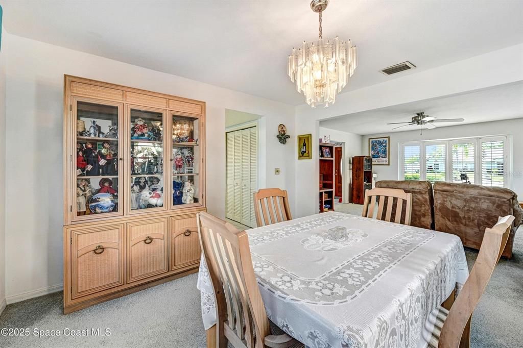 Chandelier, Dining room, Interior