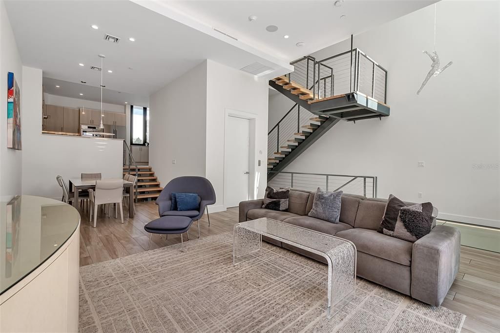 Dining room, Interior, Living room, Pendant Lights, Recessed Lighting, Wood Texture Flooring