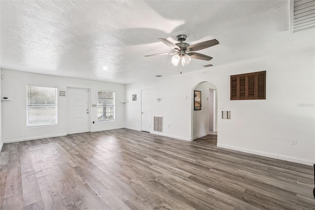 Empty room, Interior, Recessed Lighting, Wood Texture Flooring