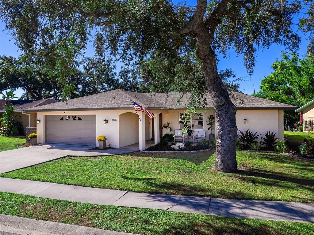 Attached, Backyard, Exterior, Facade, Ranch