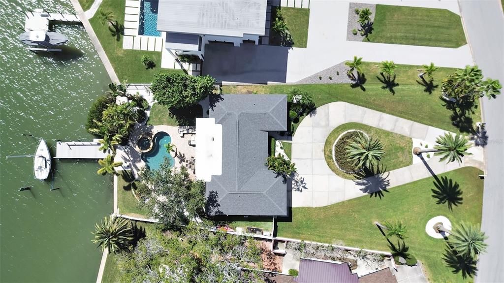 Exterior, Drone