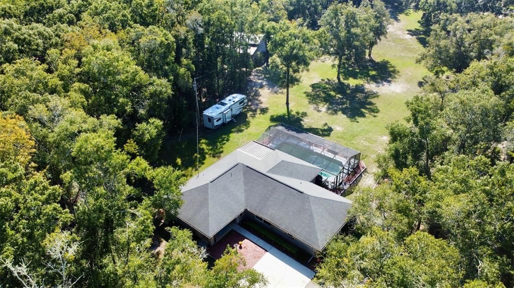 Exterior, Drone