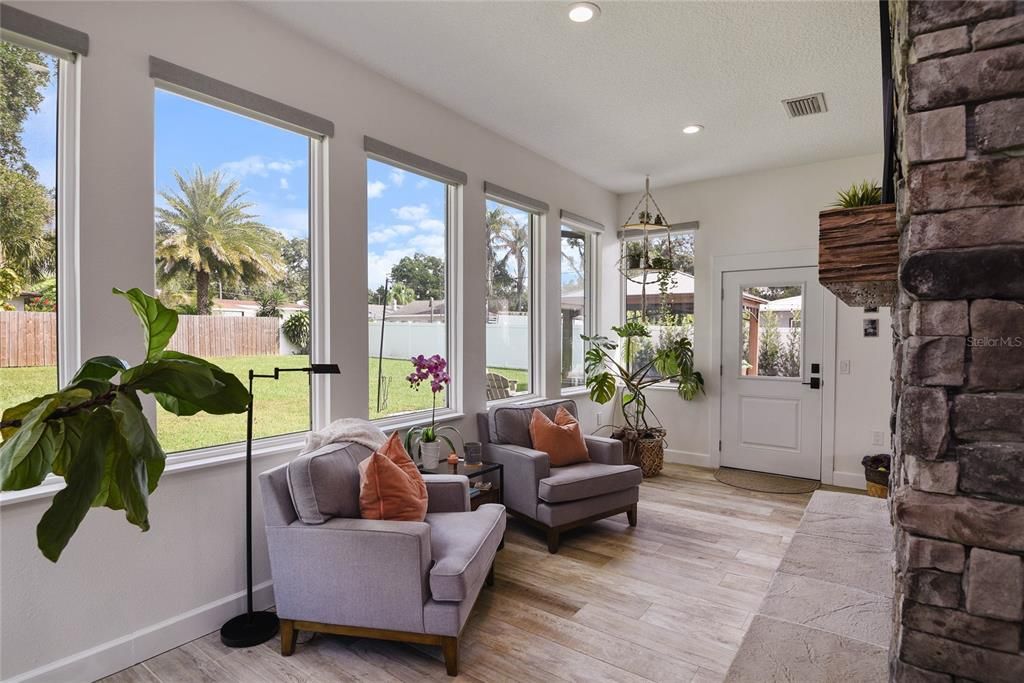 Interior, Living room, Pendant Lights, Recessed Lighting, Stone Walls, Wood Texture Flooring
