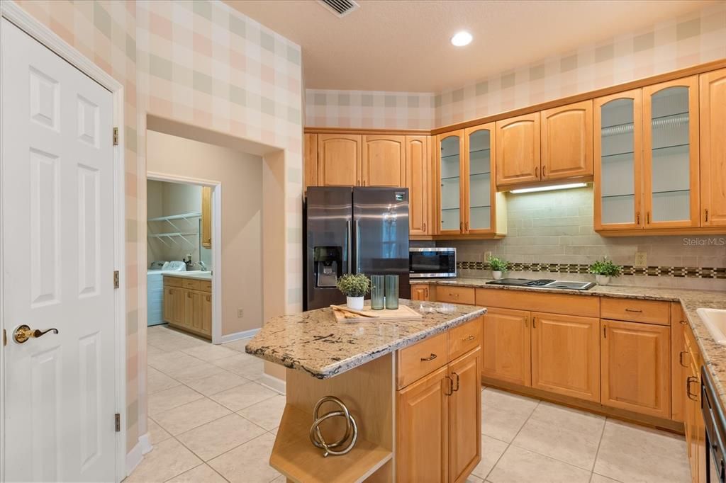 Interior, Kitchen, Recessed Lighting, Washer