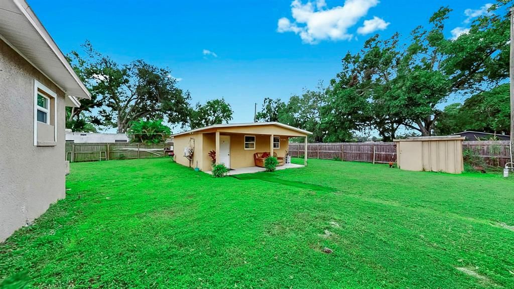 Backyard, Exterior