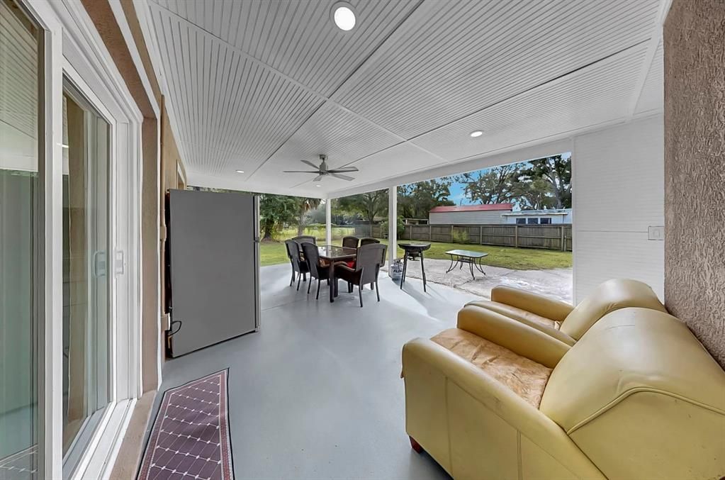 Dining room, Interior, Living room, Recessed Lighting