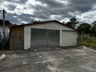 Detached Garage, Exterior