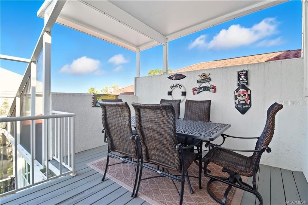 Exterior, Sun Room