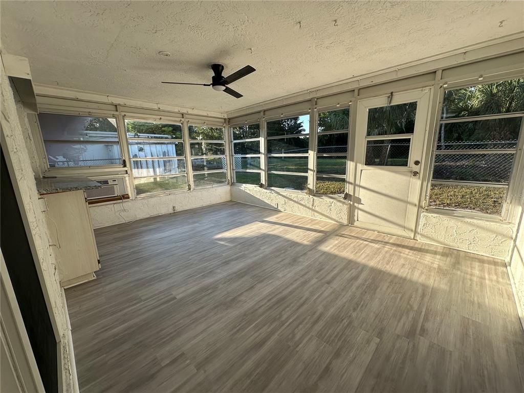 Interior, Sun Room, Wood Texture Flooring