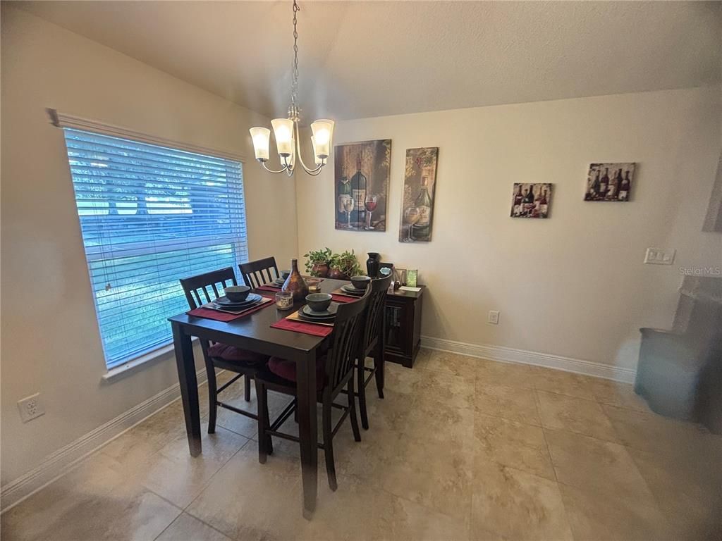 Chandelier, Dining room, Interior, Pendant Lights