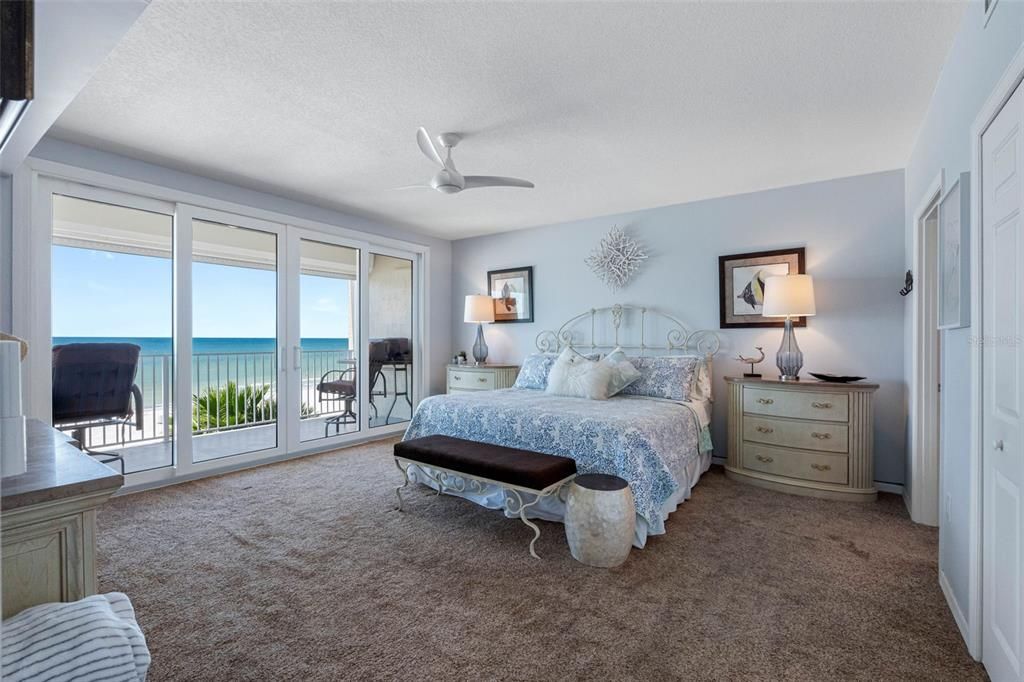 Bedroom, Interior, Water