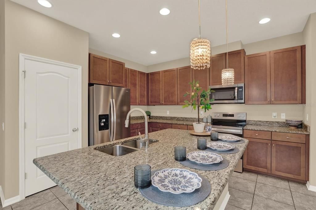 Chandelier, Interior, Kitchen, Pendant Lights, Recessed Lighting, Stainless Steel Appliances