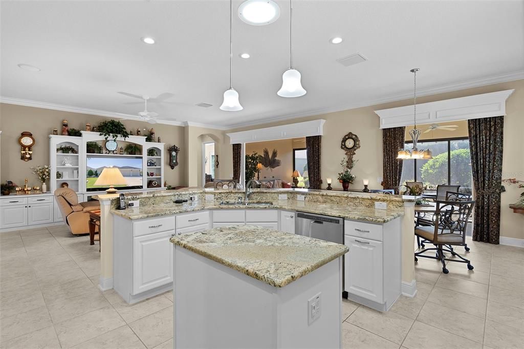 Dining room, Interior, Kitchen, Pendant Lights, Recessed Lighting