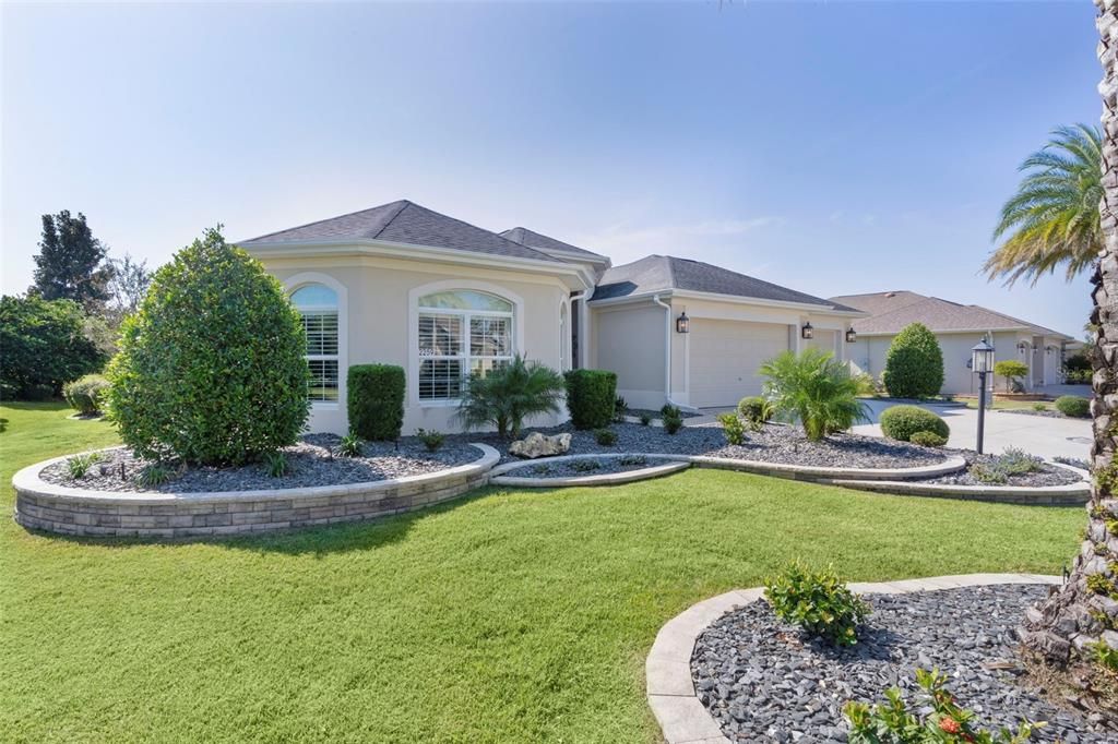 Attached, Backyard, Exterior, Facade, French Provincial