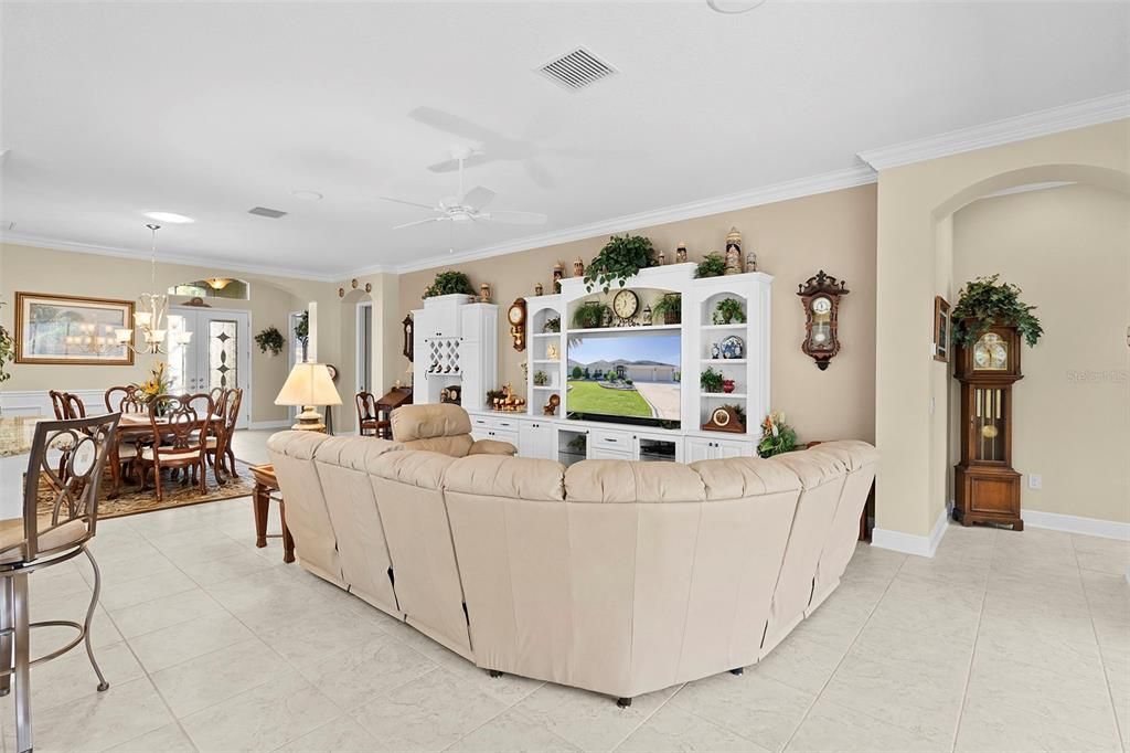 Dining room, Interior, Living room, Pendant Lights