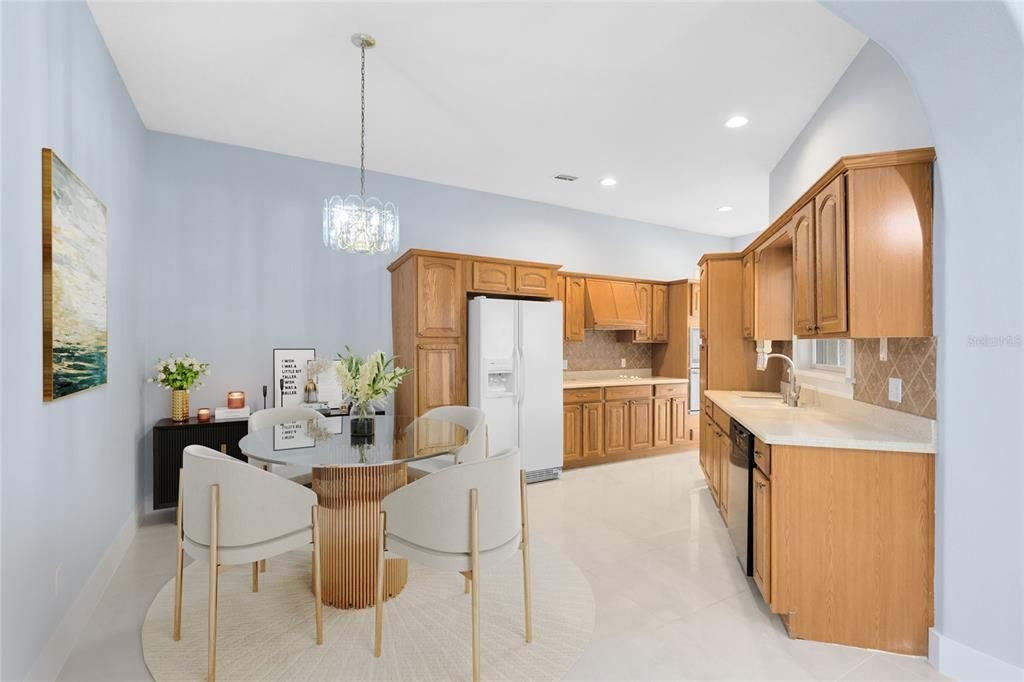 Dining room, Interior, Kitchen, Pendant Lights, Recessed Lighting