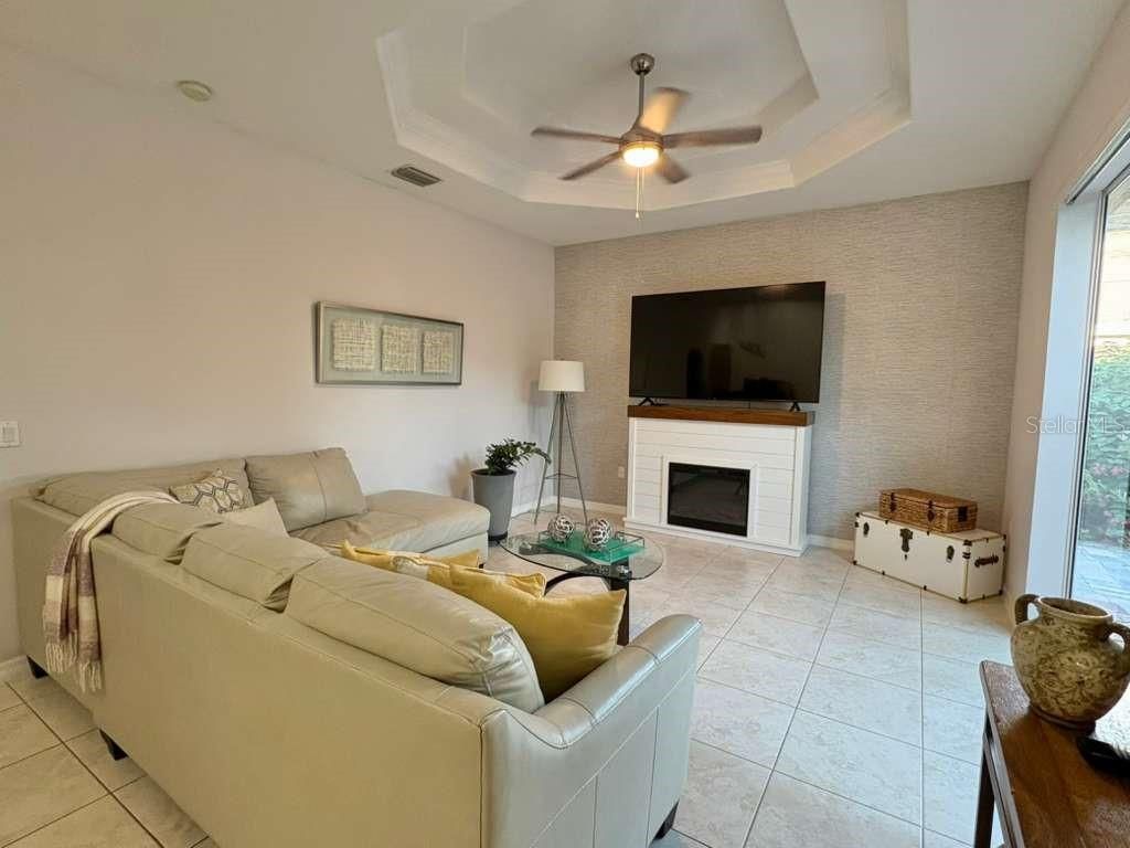 Fireplace, Interior, Living room