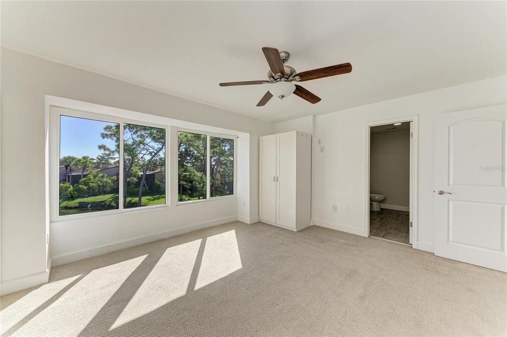 Bathroom, Empty room, Interior