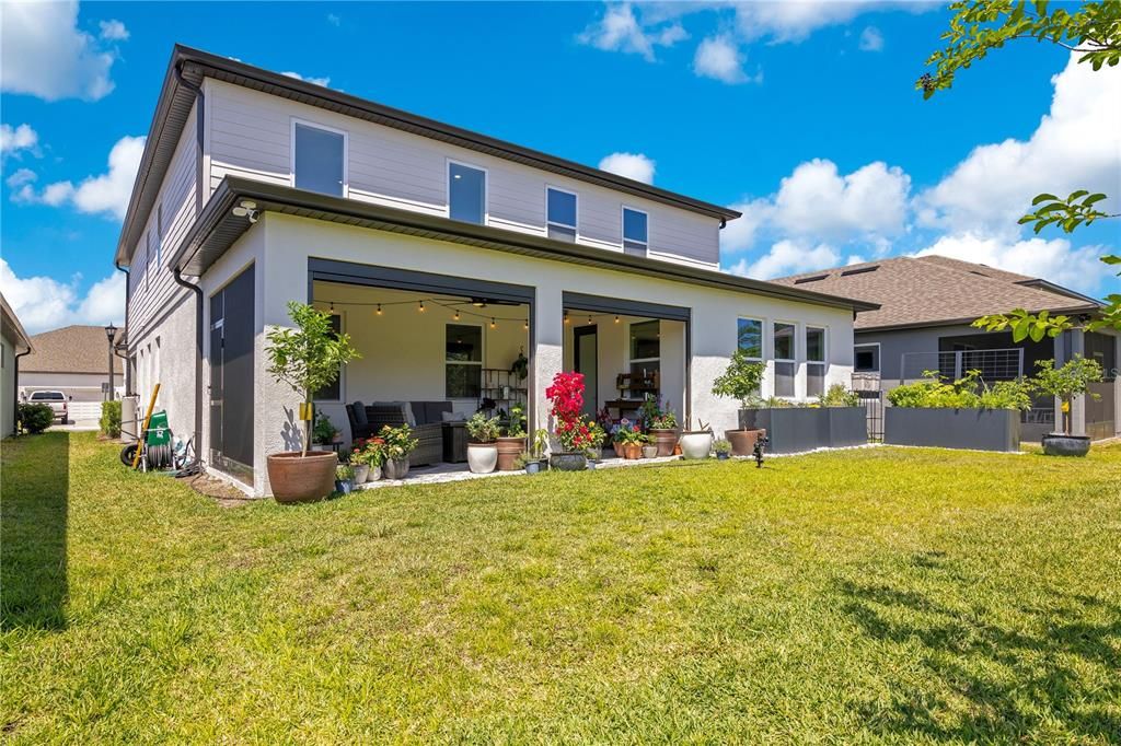 Backyard, Exterior