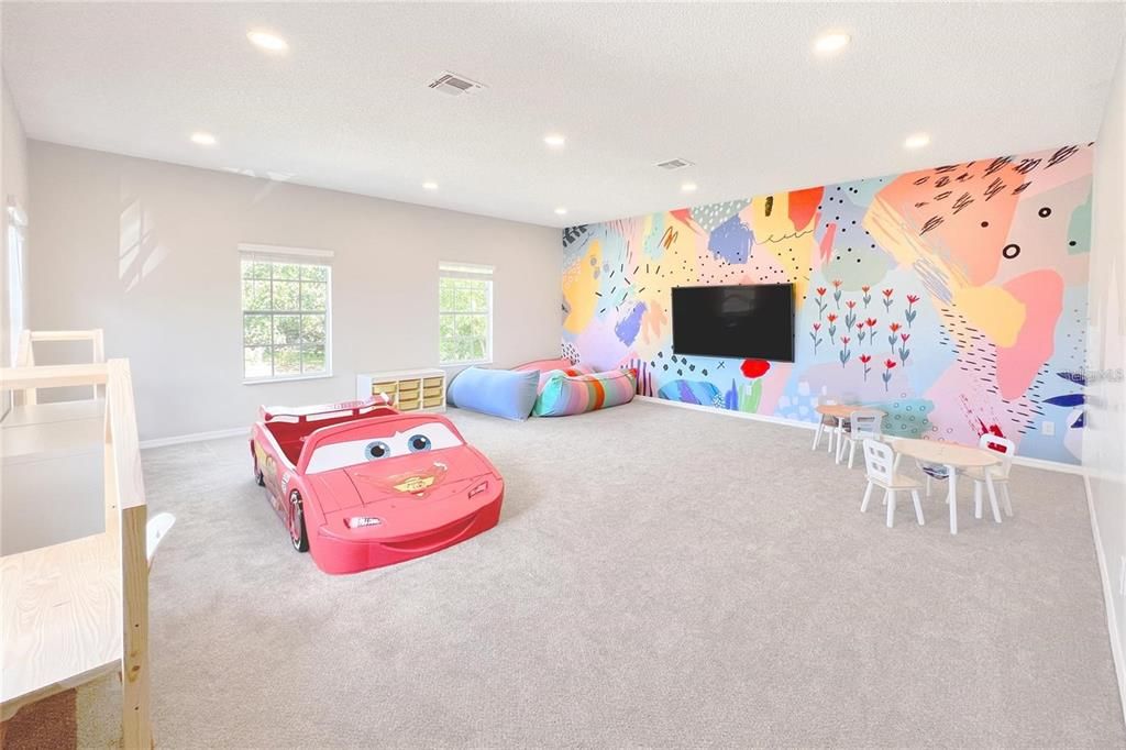 Game Room, Interior, Recessed Lighting