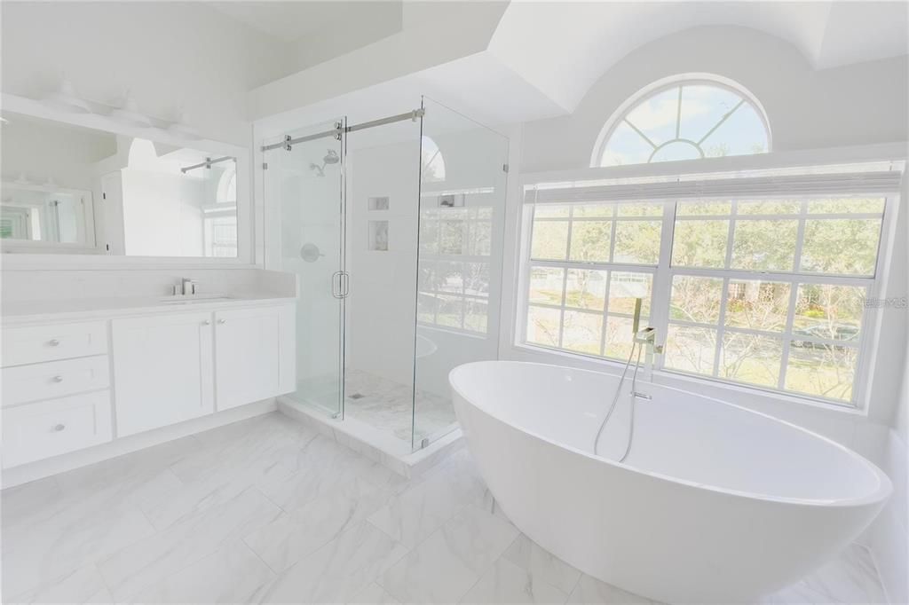 Bathroom, Free Standing Baths, Glass Shower, Interior, Marble