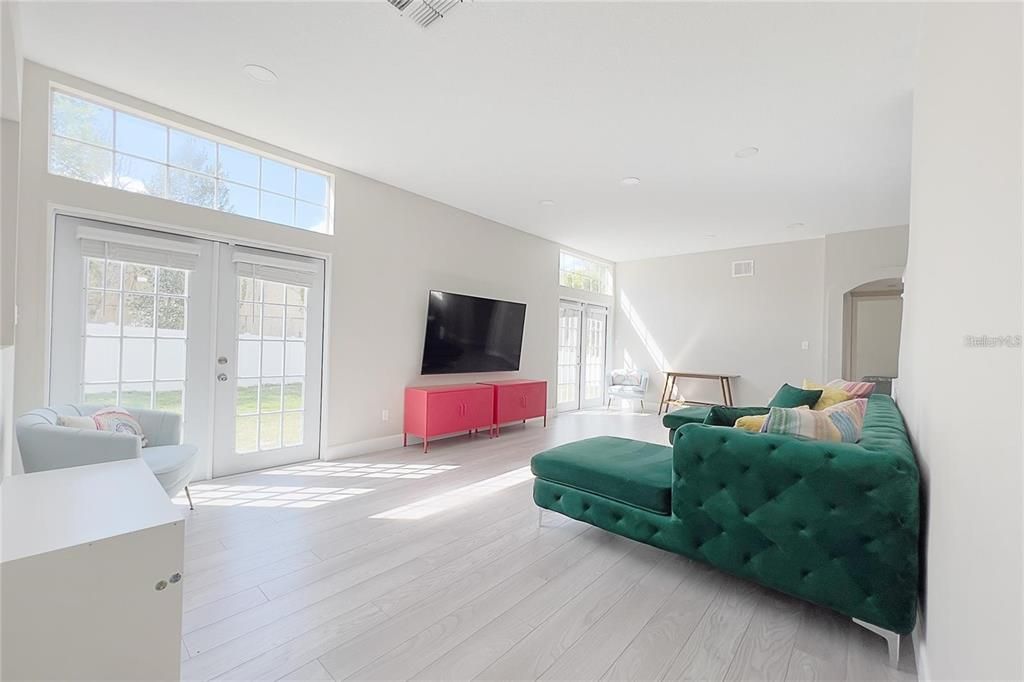 Interior, Recessed Lighting, Wood Texture Flooring