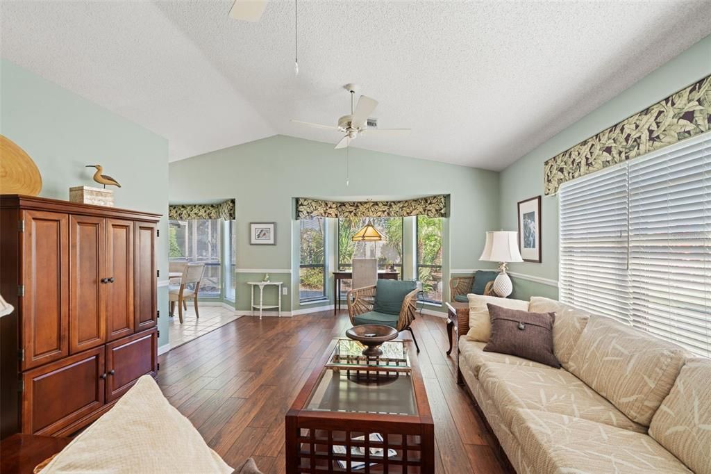 Dining room, Interior, Living room, Wood Texture Flooring