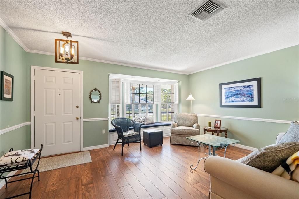 Interior, Living room, Pendant Lights, Wood Texture Flooring