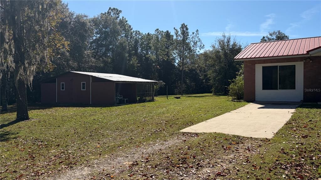 Backyard, Exterior