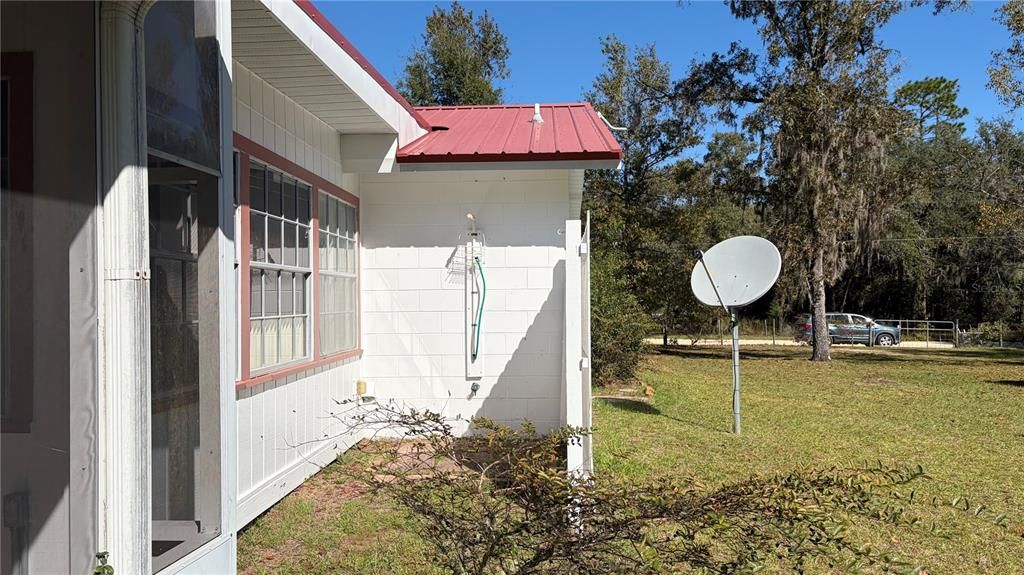 Backyard, Exterior