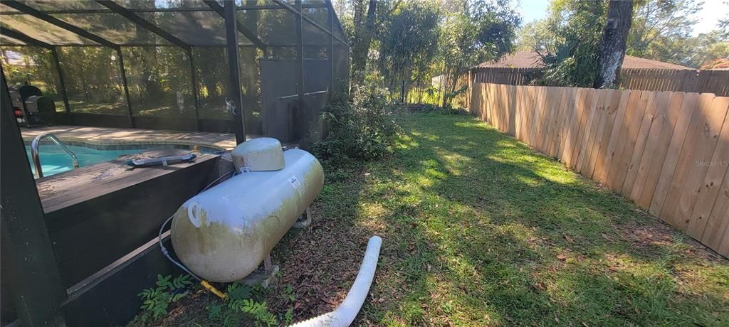 Backyard, Exterior