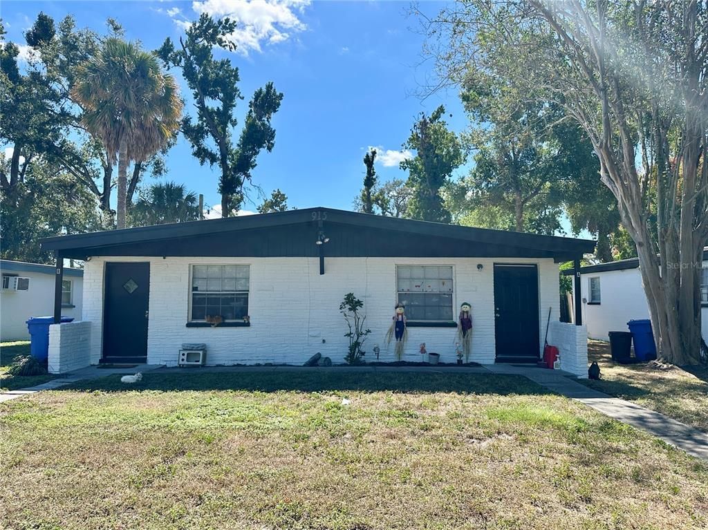 Backyard, Exterior, Facade, Ranch
