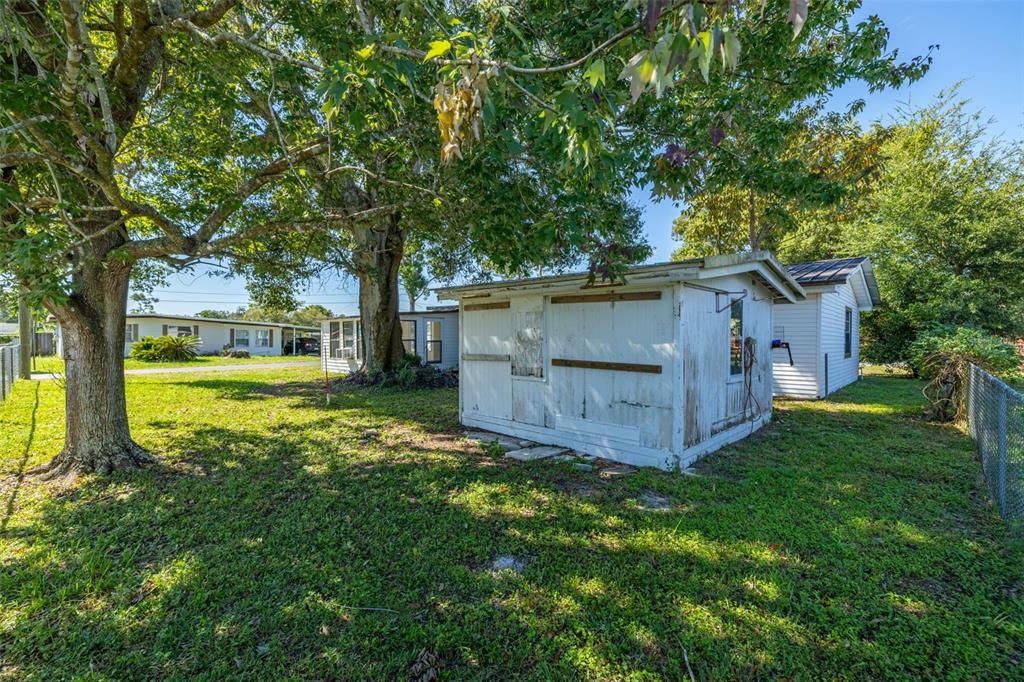 Backyard, Exterior