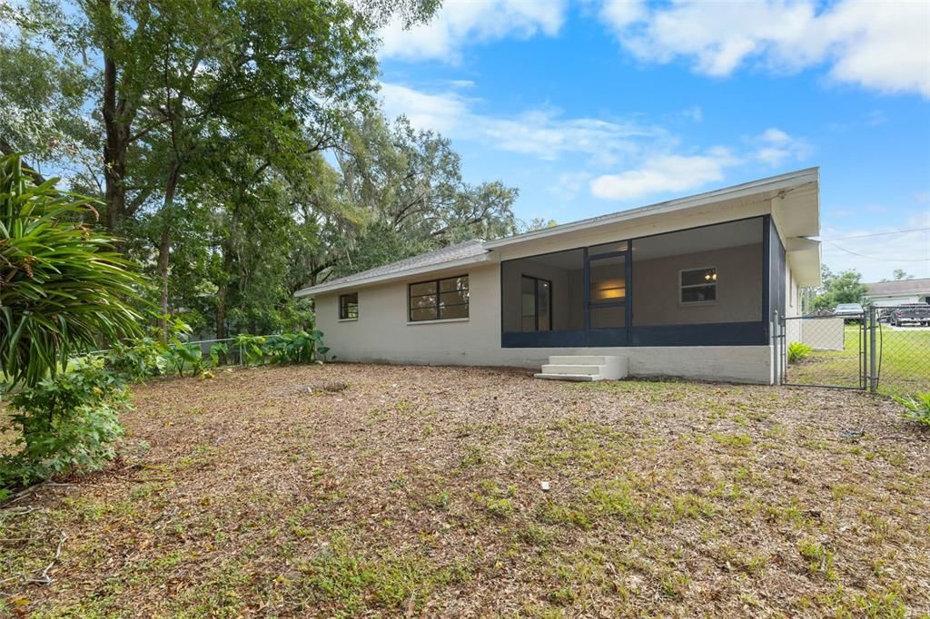 Backyard, Exterior