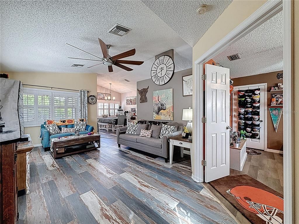 Interior, Living room, Pendant Lights, Wood Texture Flooring