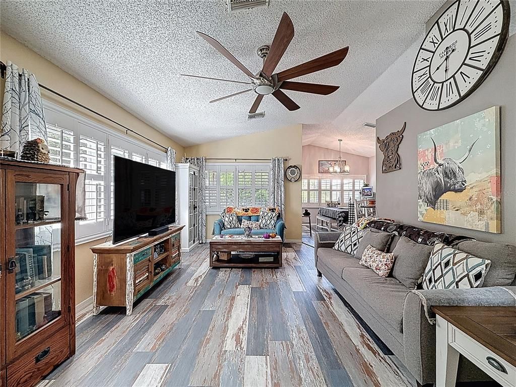 Interior, Living room, Pendant Lights, Wood Texture Flooring