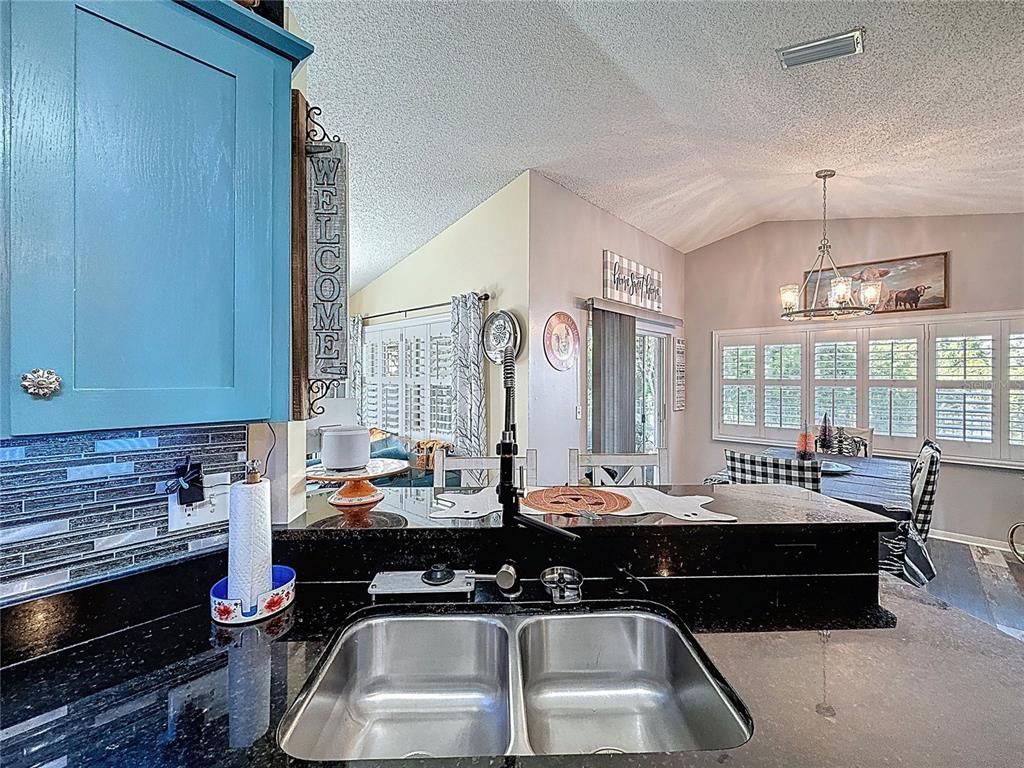 Dining room, Interior, Kitchen, Pendant Lights