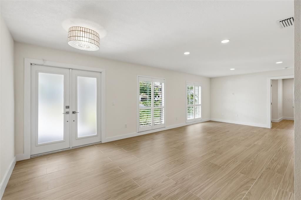 Chandelier, Empty room, Interior, Recessed Lighting, Wood Texture Flooring