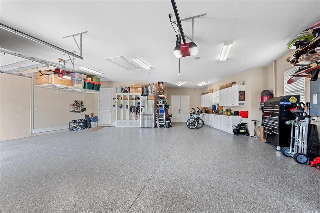 Garage, Interior