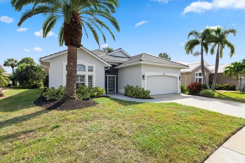 Attached, Backyard, Exterior, Facade, Ranch