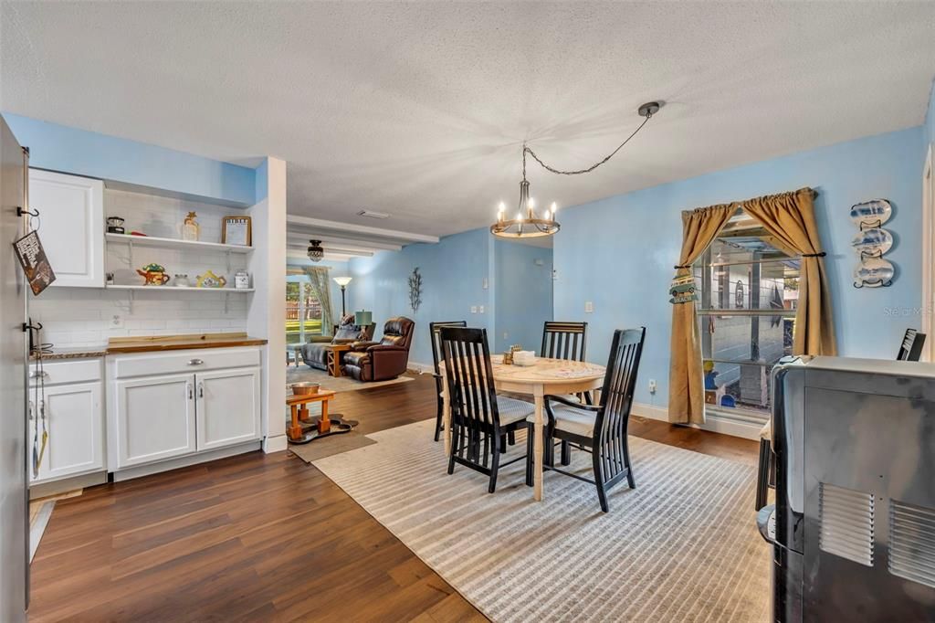 Chandelier, Dining room, Interior, Pendant Lights, Wood Texture Flooring