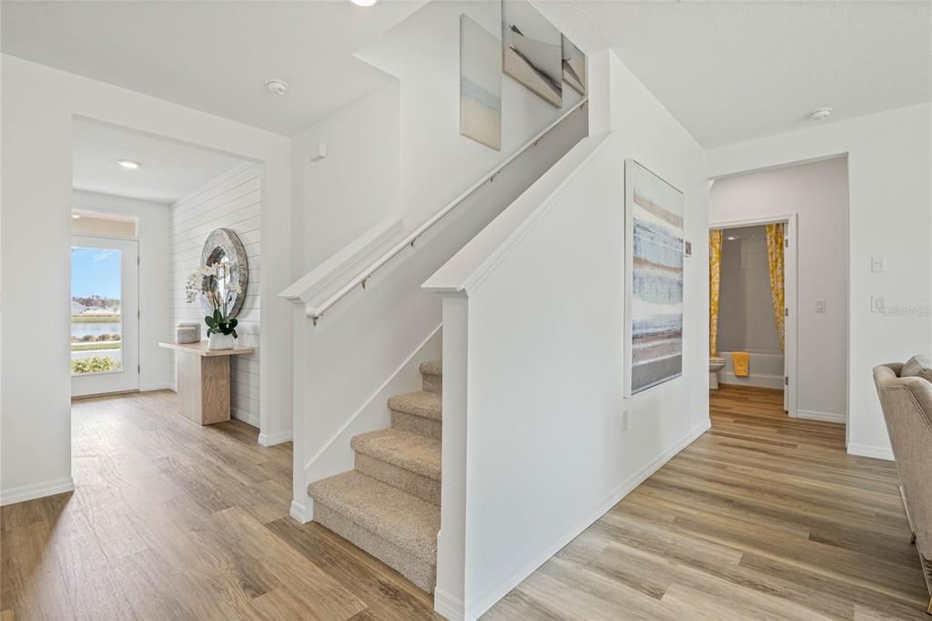 Interior, Recessed Lighting, Wood Texture Flooring