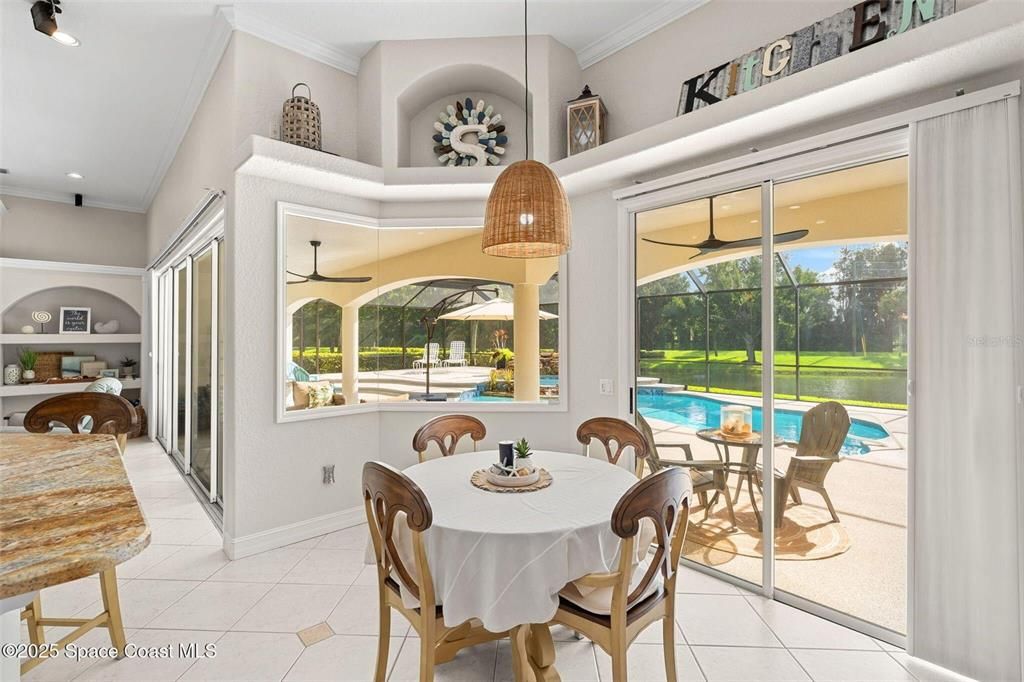 Dining room, Interior, Recessed Lighting