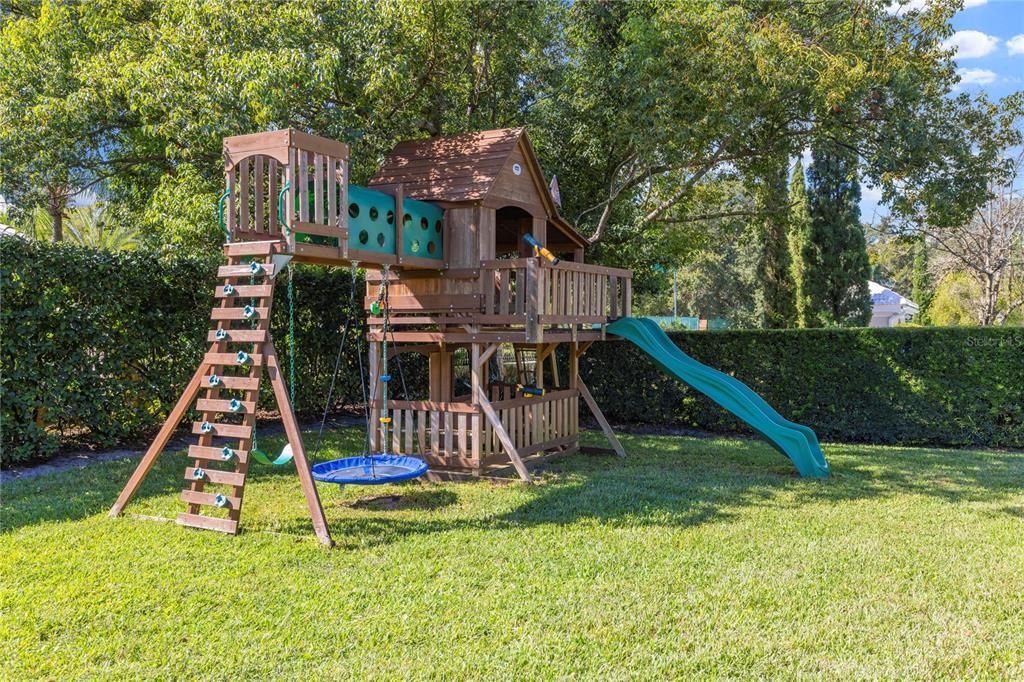 Backyard, Exterior, Playground