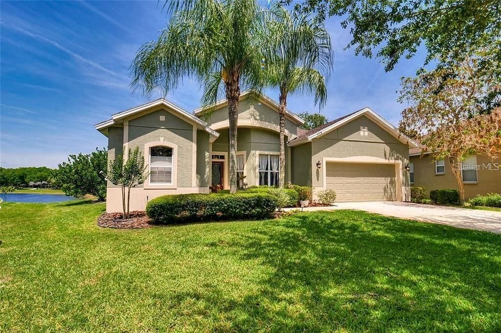 Attached, Backyard, Exterior, Facade, Mediterranean