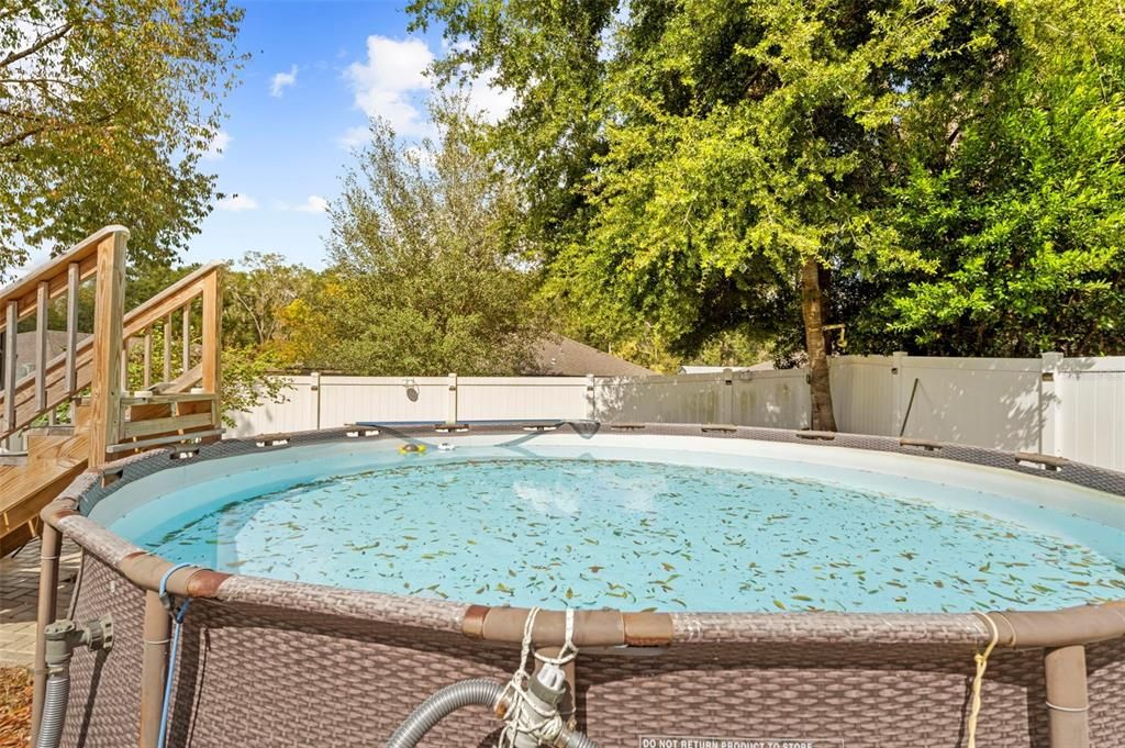 Exterior, Pool