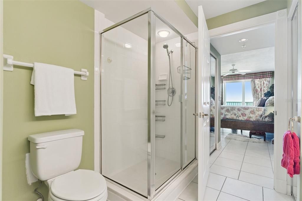 Bathroom, Bedroom, Glass Shower, Interior, Recessed Lighting, Water