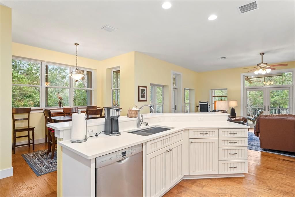 Dining room, Interior, Kitchen, Pendant Lights, Recessed Lighting, Wood Texture Flooring